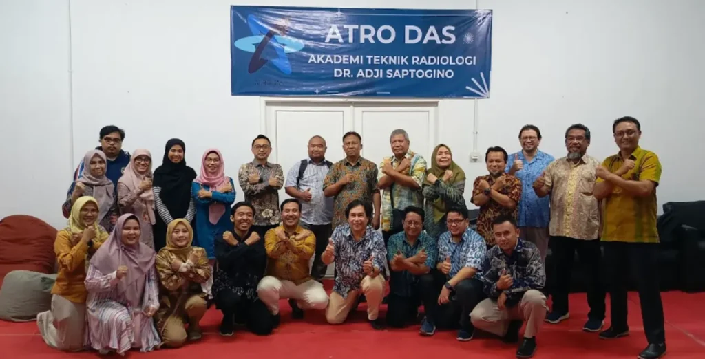 Pendirian Akademi Teknik Radiologi Dr. Adji Saptogino: Melahirkan Tenaga Radiografer Berkualitas